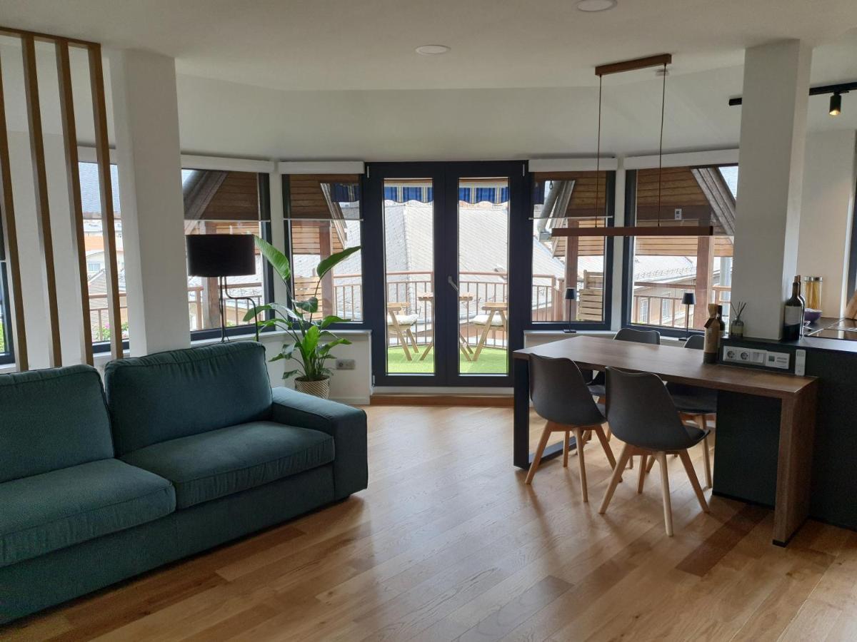 Modern Top Floor Loft With Balcony Budapest Eksteriør billede