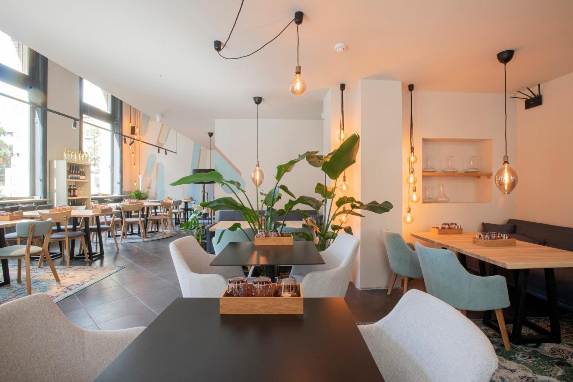 Modern Top Floor Loft With Balcony Budapest Eksteriør billede