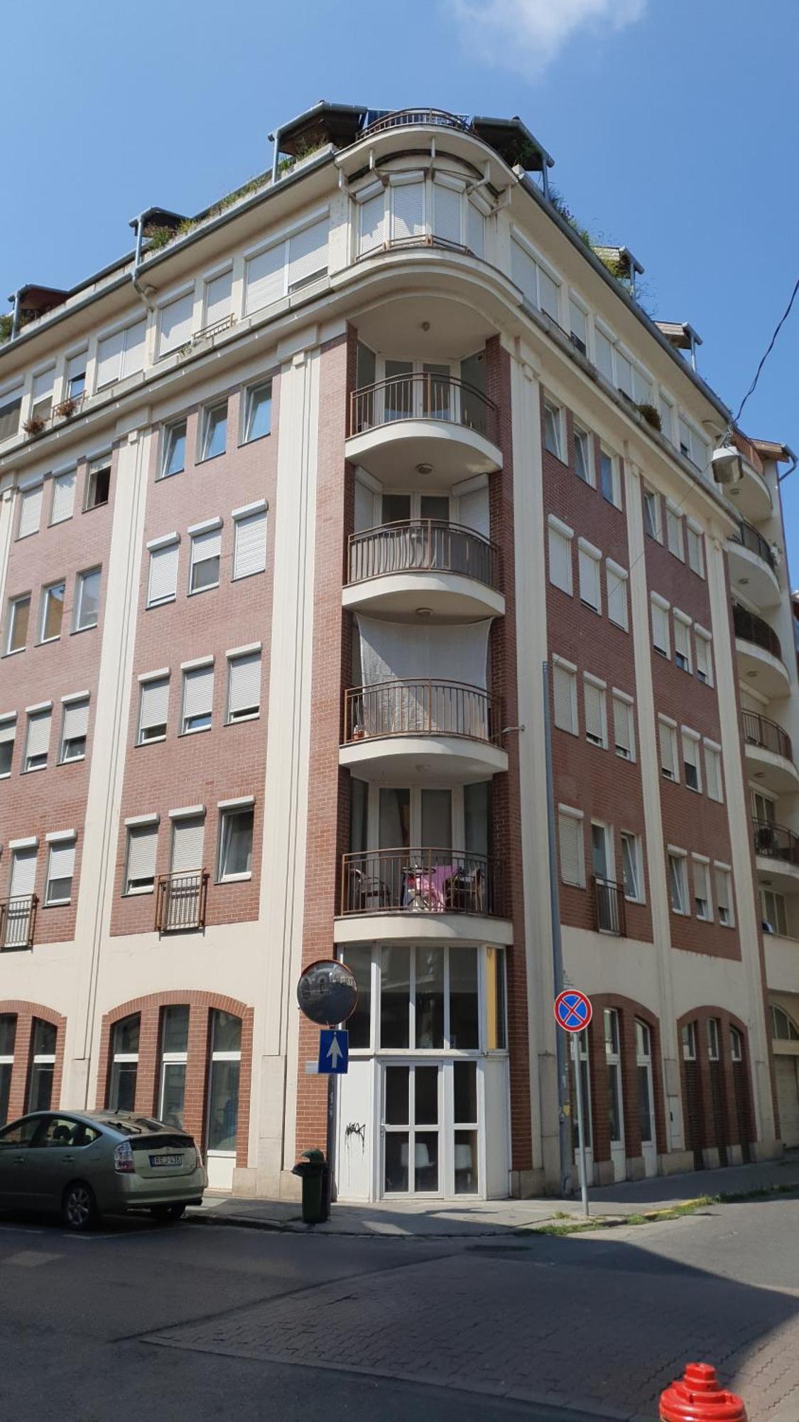 Modern Top Floor Loft With Balcony Budapest Eksteriør billede